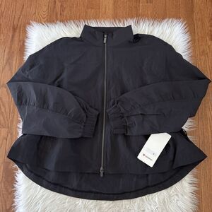 Lululemon Jacket Women’s Medium Black Cinchable Lightweight Full Zip Windbreaker